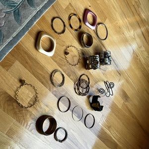 Make An Offer On Any Woman’s Bracelet!!